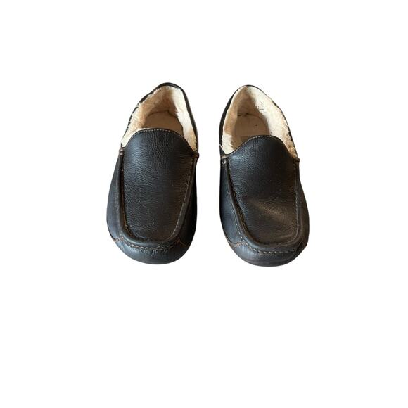 UGG Men’s Ascot Leather Slipper - Lined / Slip In - Foam Foot Bed - size 9 US - Picture 2 of 7